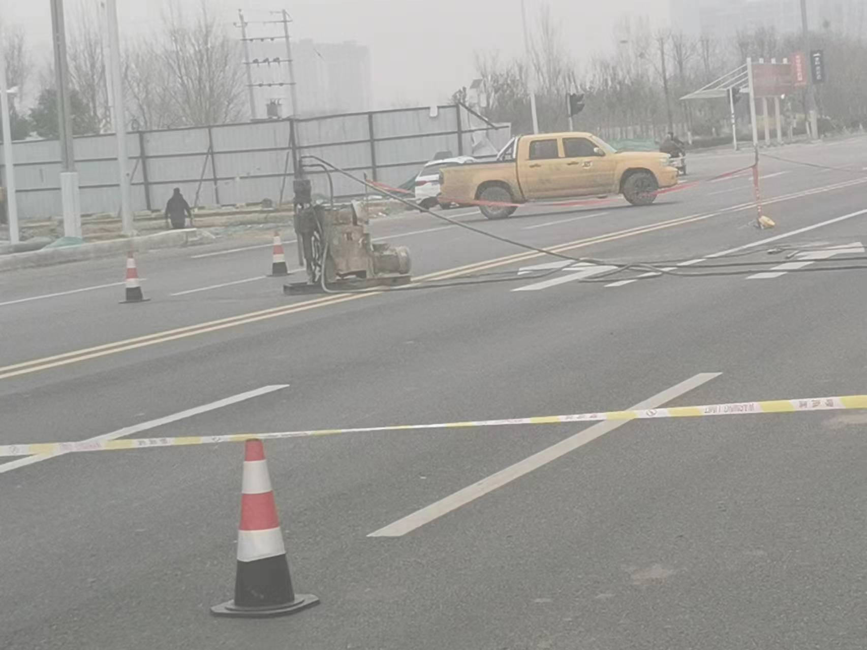 天峻公路路基沉陷注浆